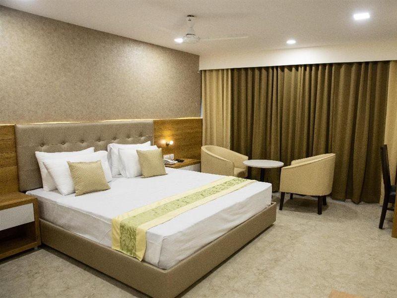 Hotel Grace Galaxy Bombay Eksteriør billede