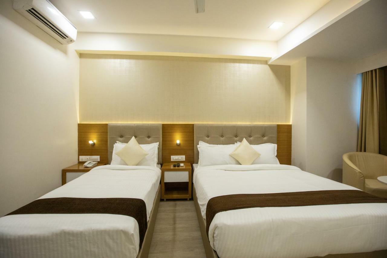 Hotel Grace Galaxy Bombay Eksteriør billede