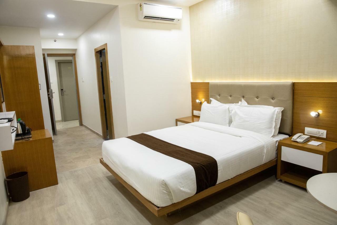 Hotel Grace Galaxy Bombay Eksteriør billede