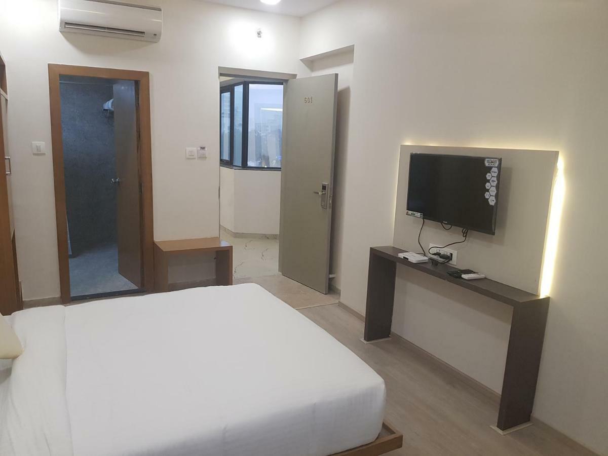 Hotel Grace Galaxy Bombay Eksteriør billede